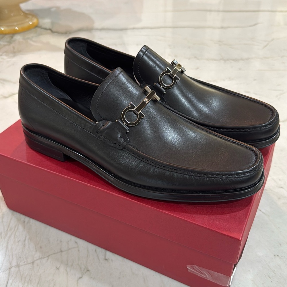 Salvatore Ferragamo Parigi Leather Loafers - EE Wide - Nero Calf - 0358405 (J3)
